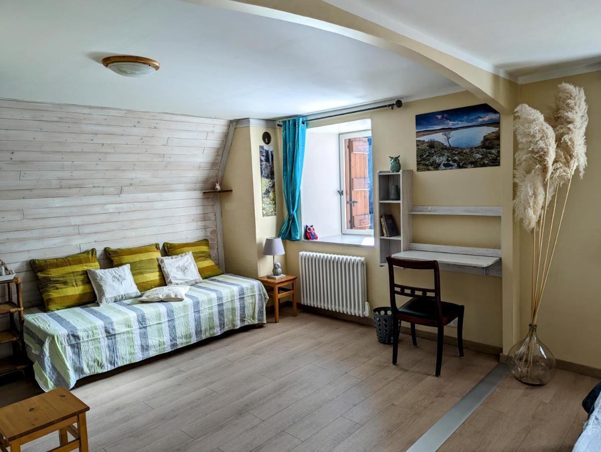 Saint-Chély-dʼAubrac Chambres D'Hotes Le Lepadou-Bas المظهر الخارجي الصورة