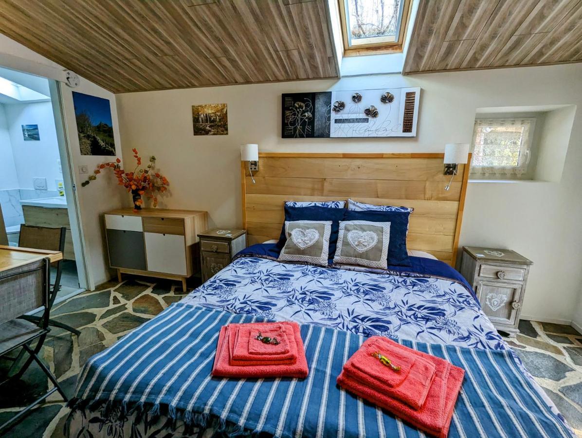 Saint-Chély-dʼAubrac Chambres D'Hotes Le Lepadou-Bas المظهر الخارجي الصورة